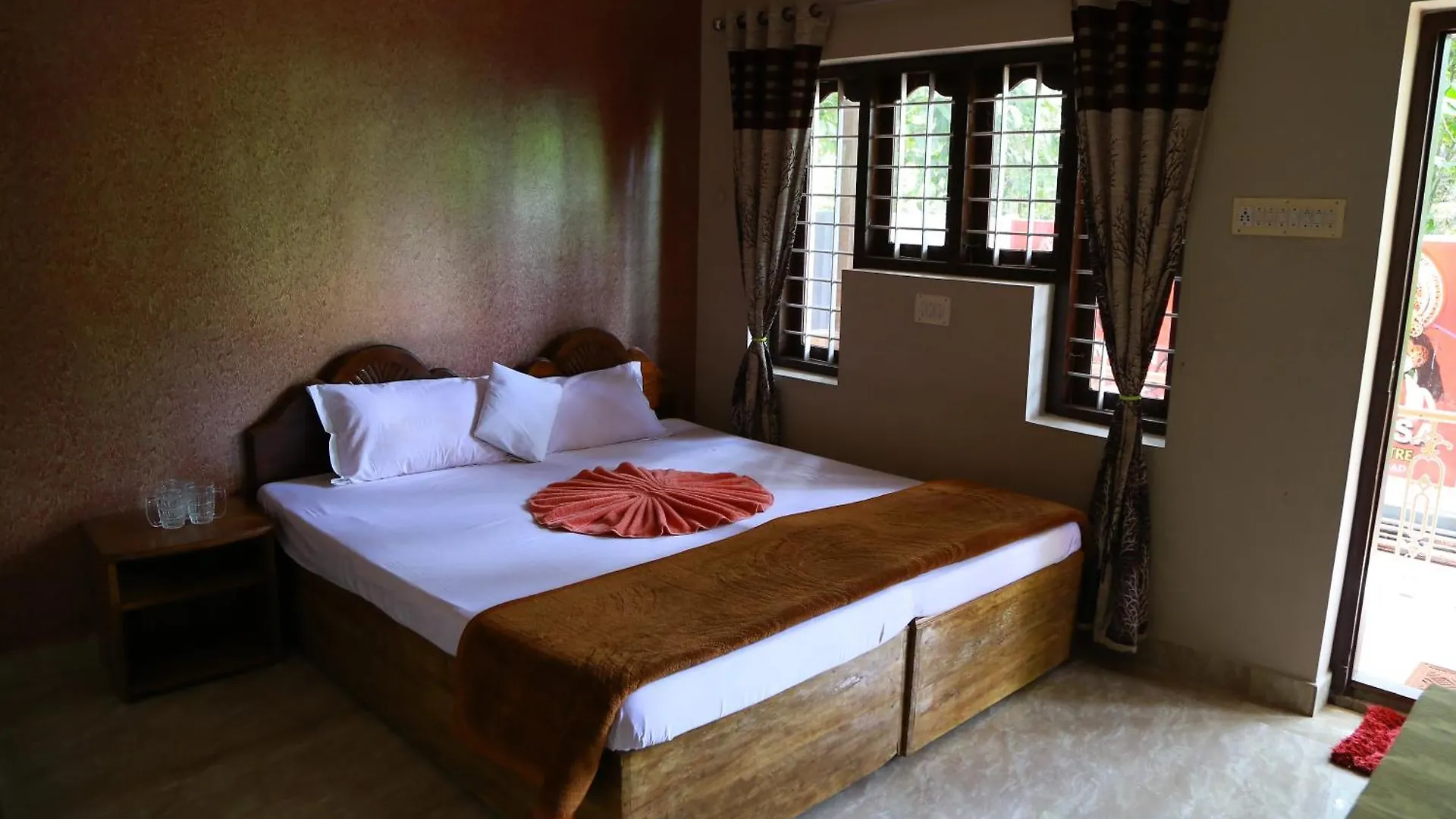 Dean Dale Cottages Thekkady 0*,