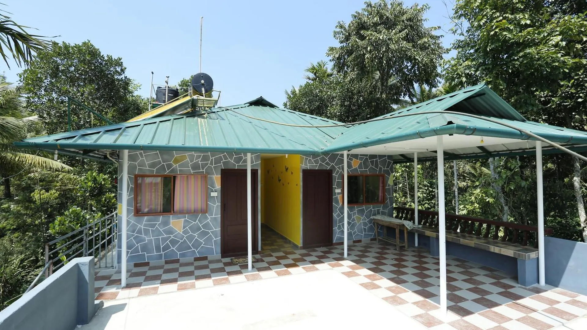 Dean Dale Cottages تيكَدِيْ