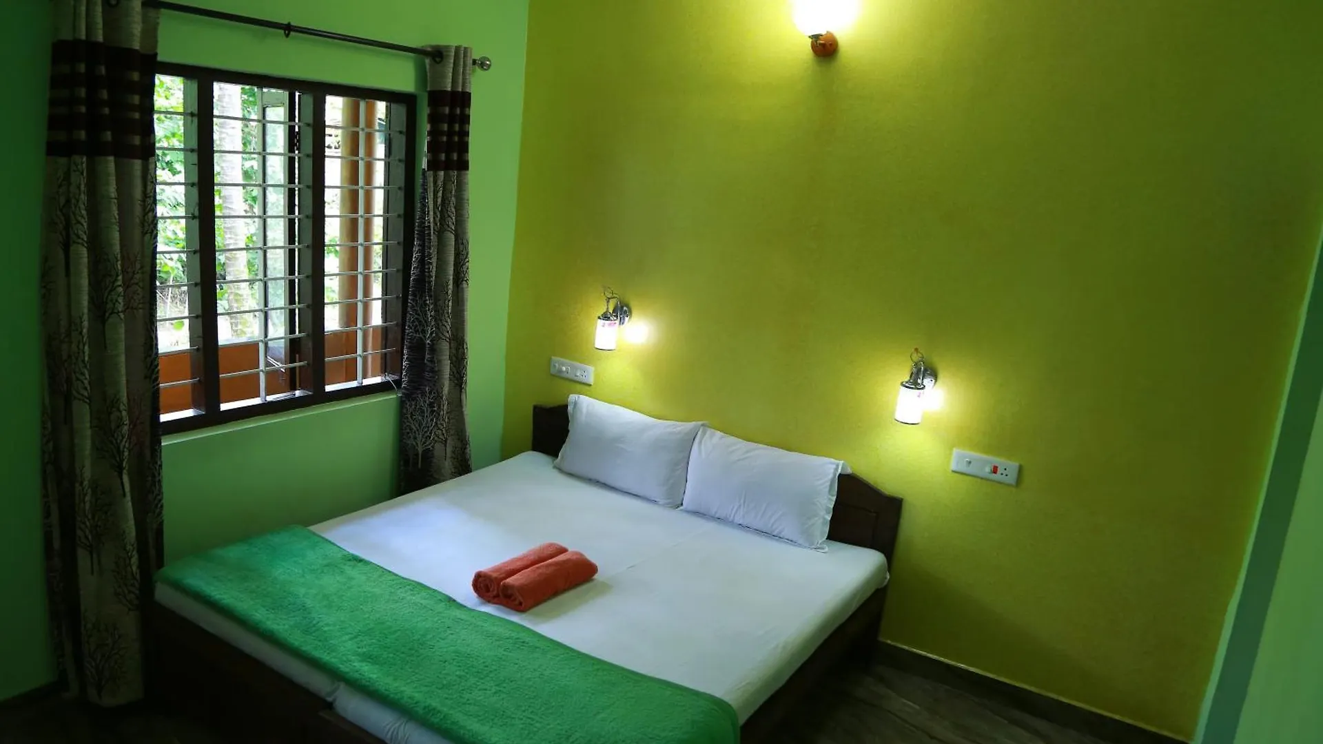 Dean Dale Cottages تيكَدِيْ 0*,  الهند