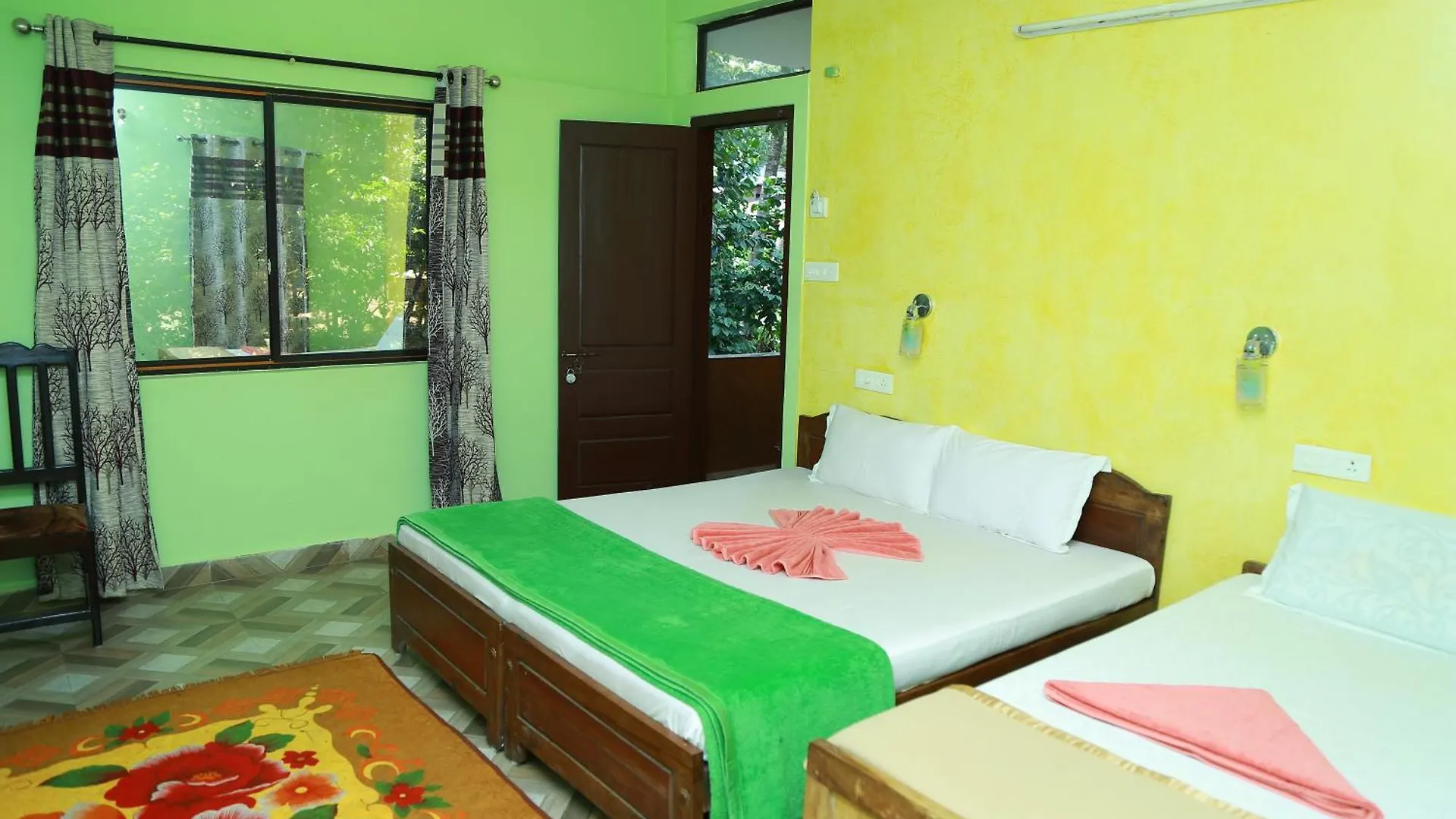 Dean Dale Cottages تيكَدِيْ